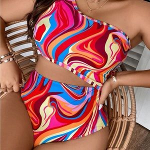 Plus Cut out swimsuit